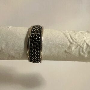 Elegant Black and Silver Women's Ring